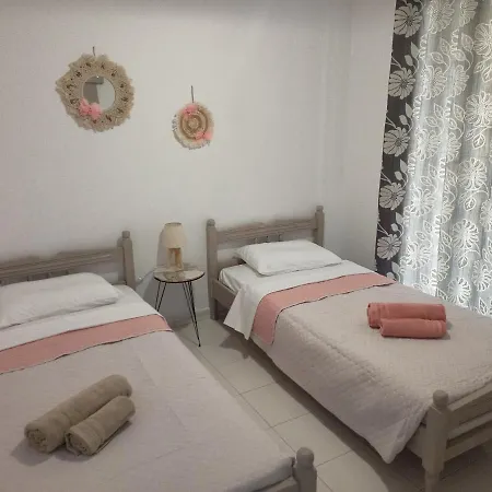 公寓 Hibiscus Appartments 1 阿凡投