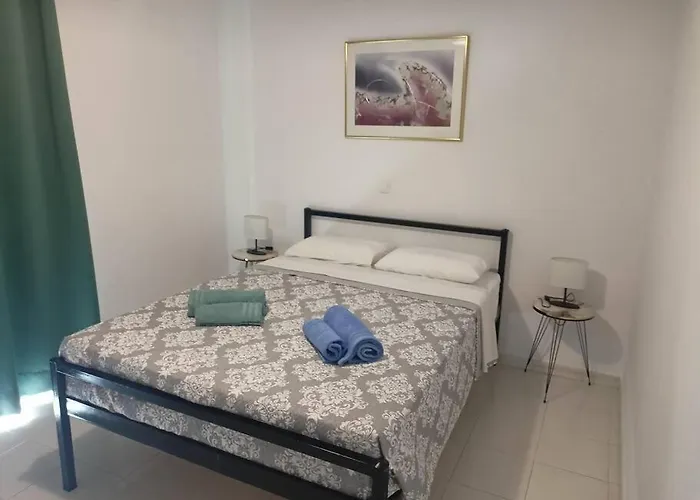 Hibiscus Appartments 1 阿凡投